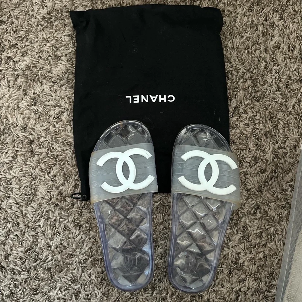 Chanel jelly slides - Picture 1 of 3